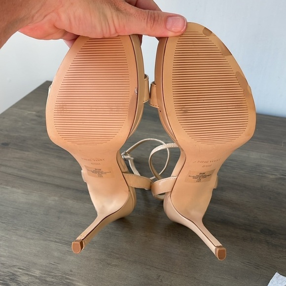 Nine West, beige strappy ankle wrap stiletto heels, women’s 8.5 - Picture 5 of 6